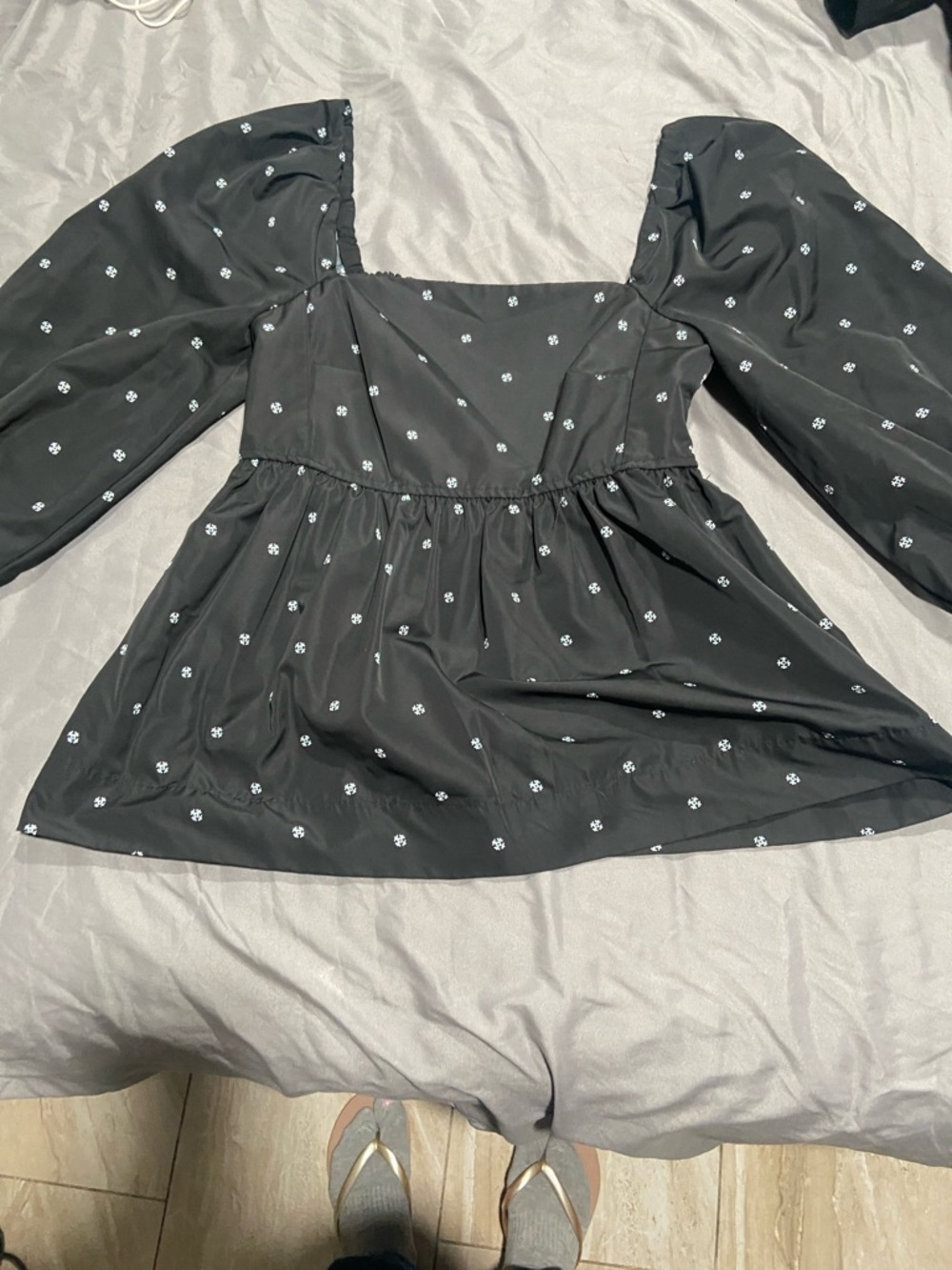 Black Floral Square Neck Puff Sleeve Top